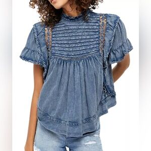 FREE PEOPLE Le Femme Ruffled Crochet Top
Blue Ruffled Women's Top